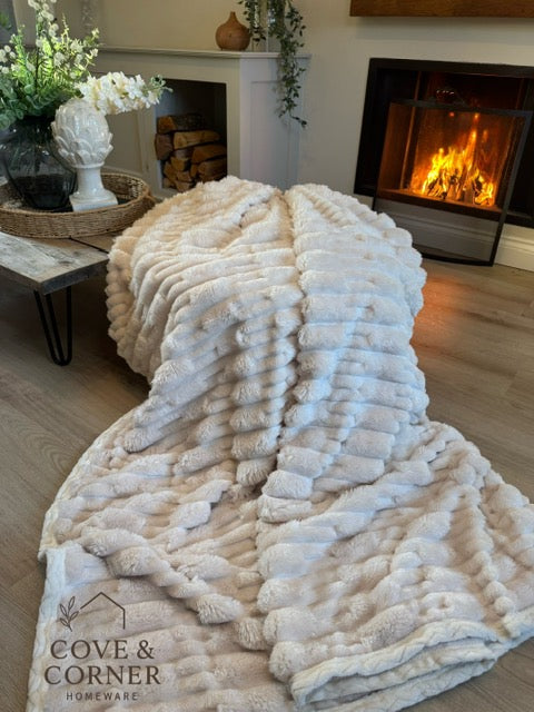 Luxe Faux Fur Throw Blanket