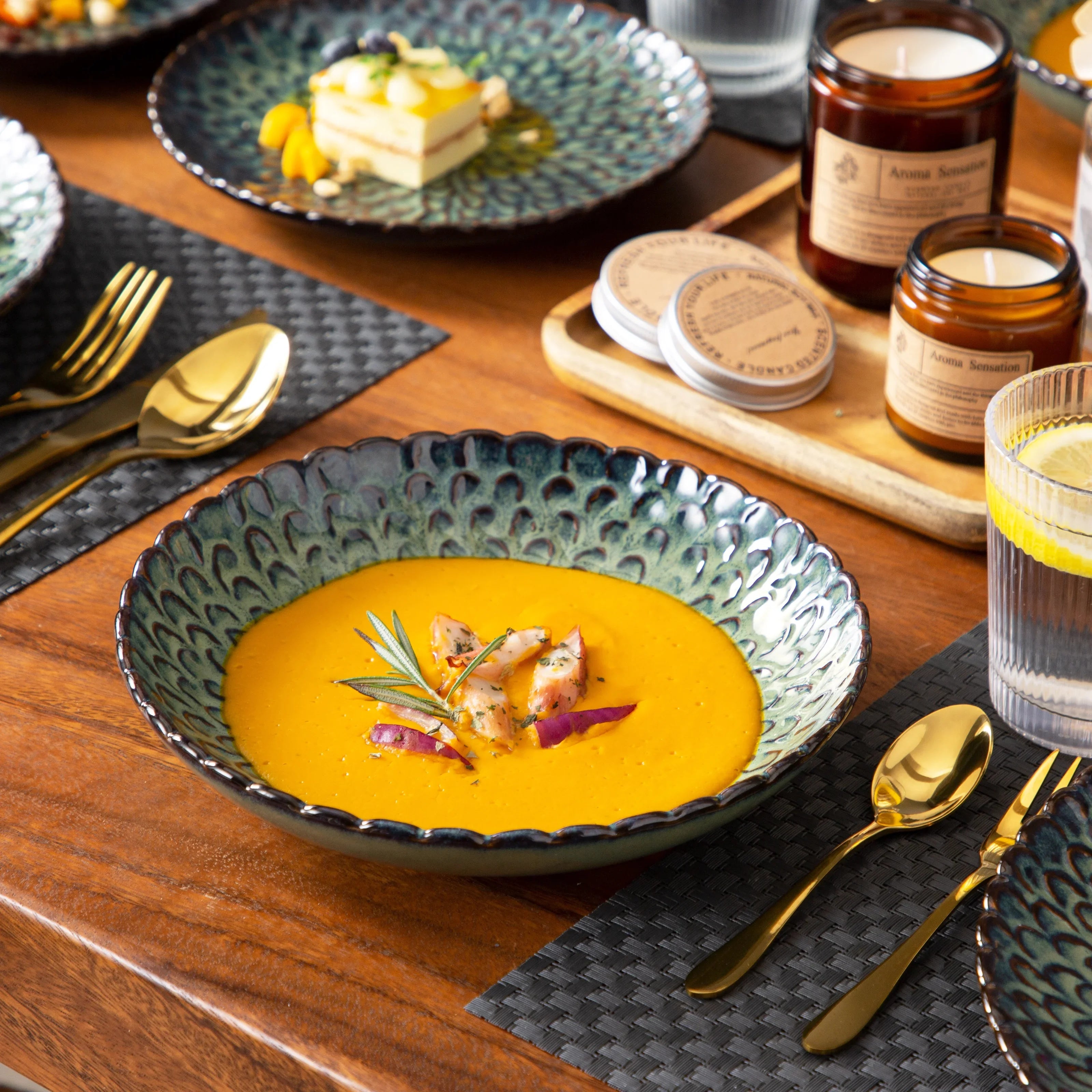 Green Textured Stoneware Dinner Set